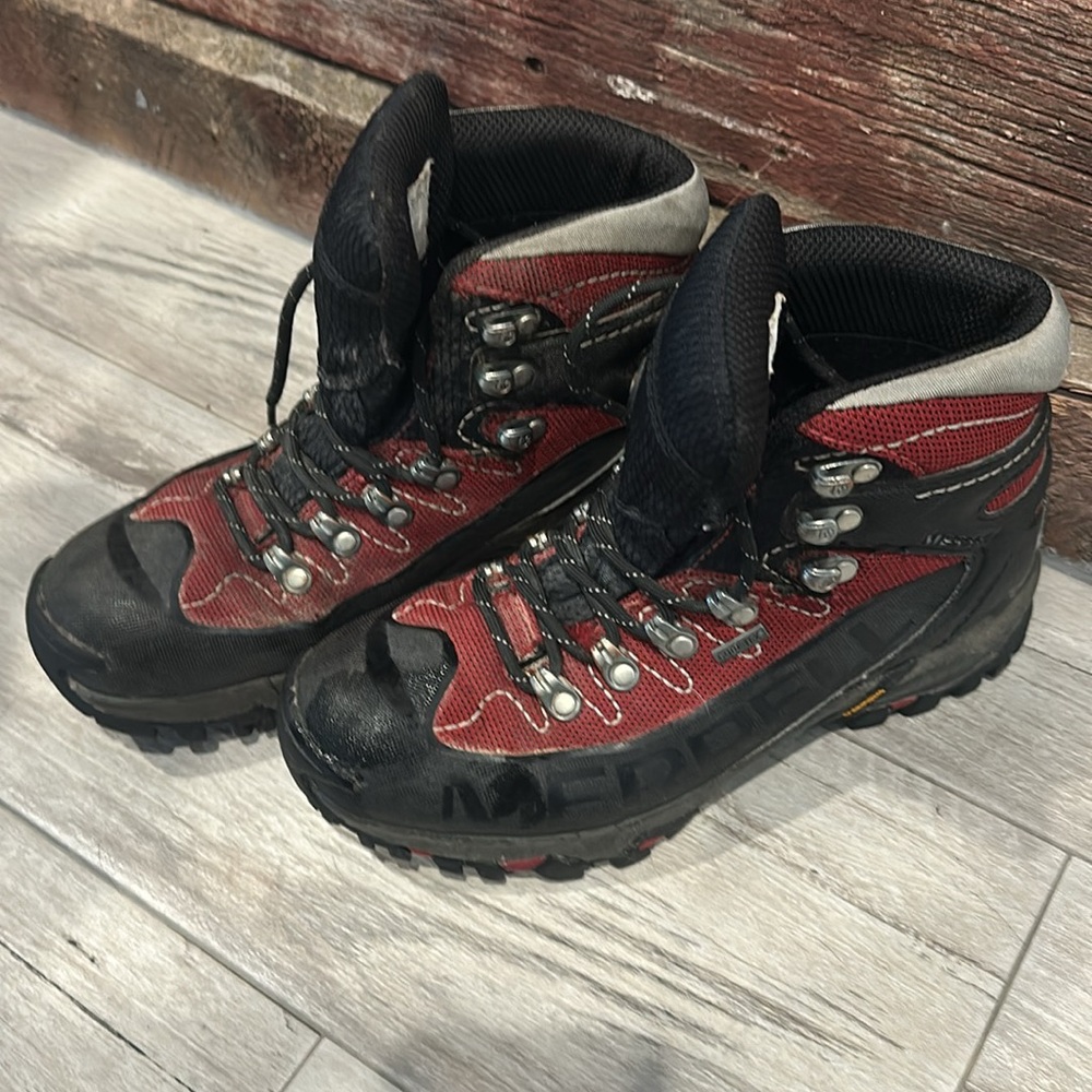 Merrill hiking boots - Picture 2 of 5